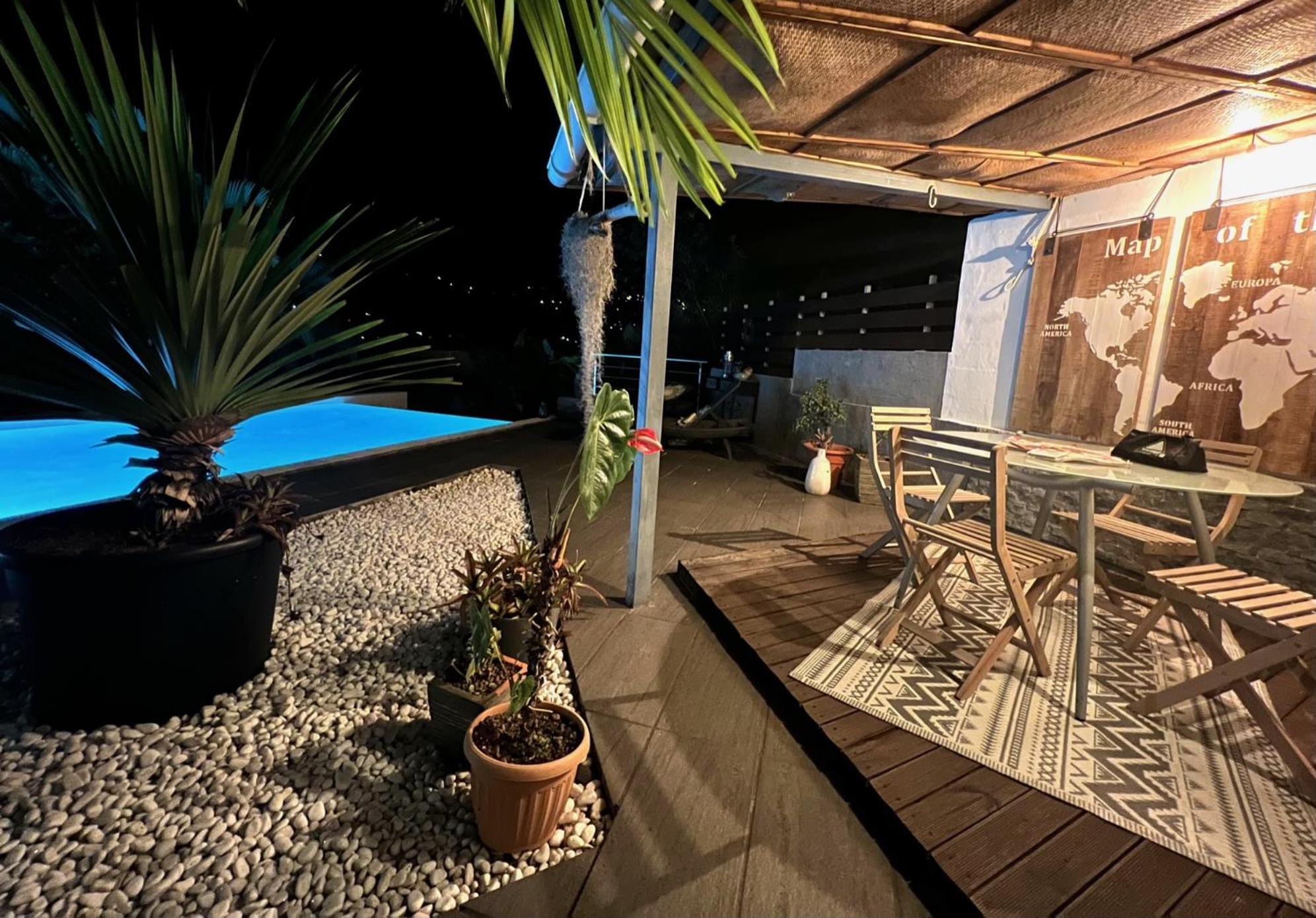 Villa Ti Moon, Entre Deux, Piscine ภายนอก รูปภาพ