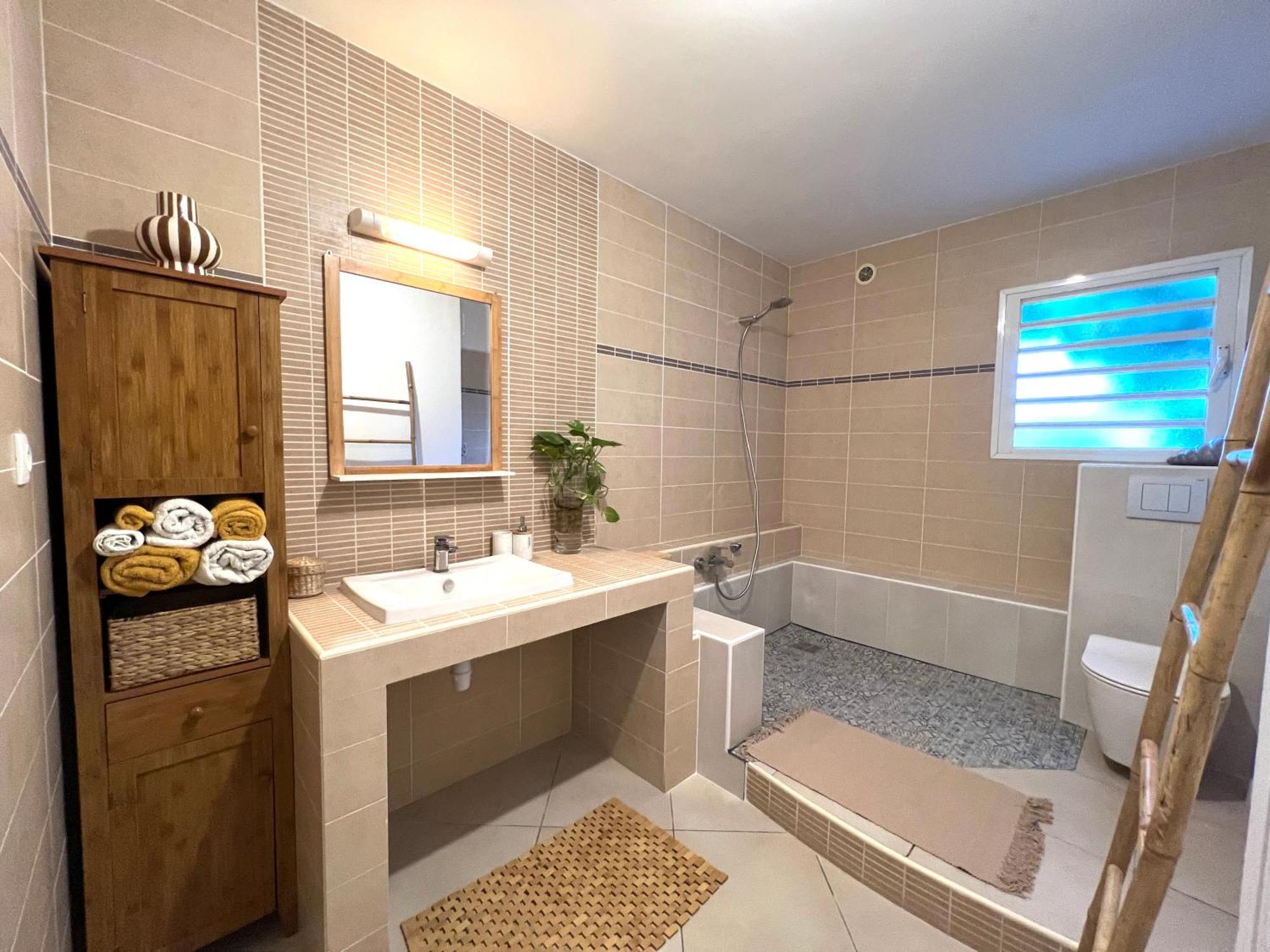 Villa Ti Moon, Entre Deux, Piscine ห้อง รูปภาพ
